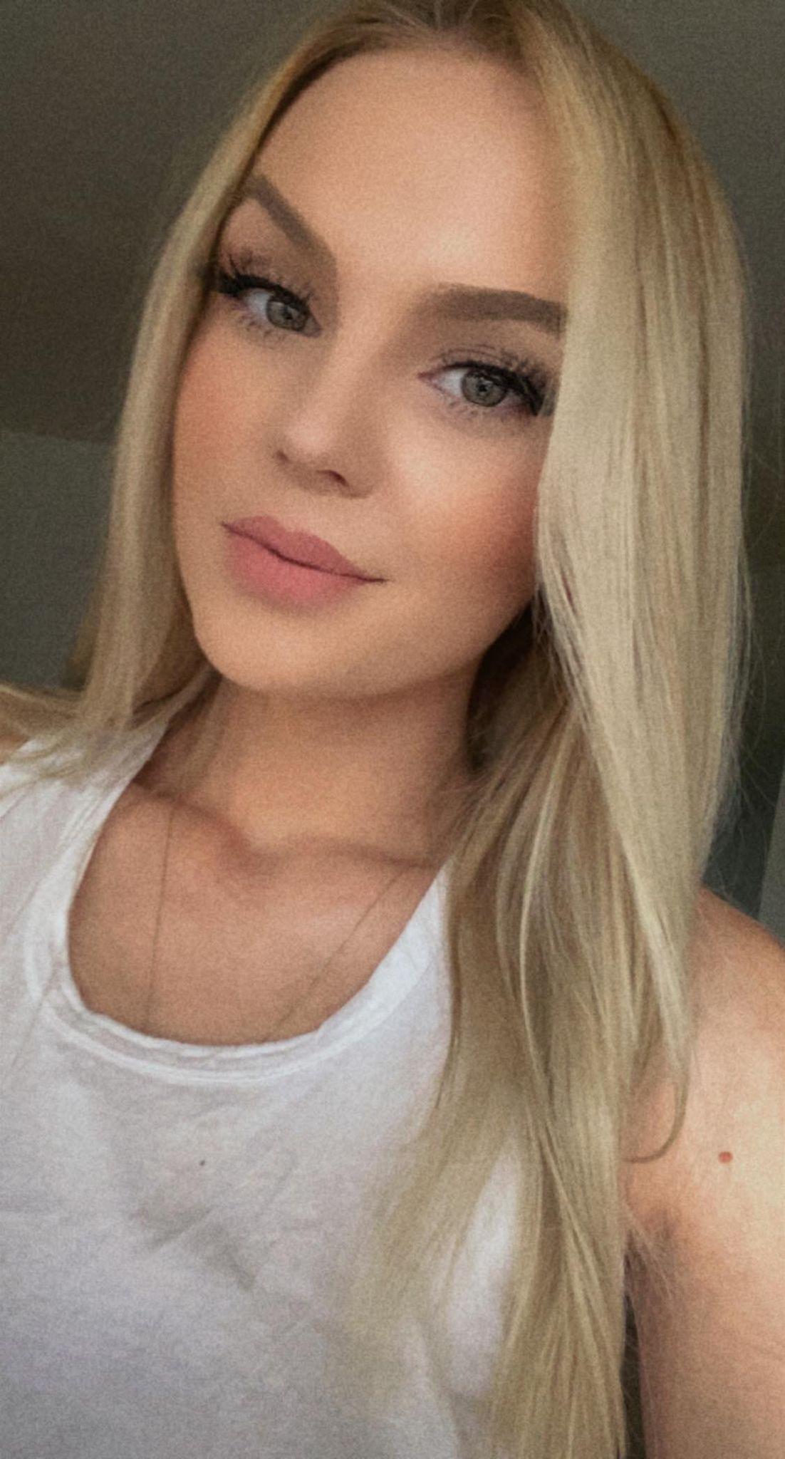 abbygail live