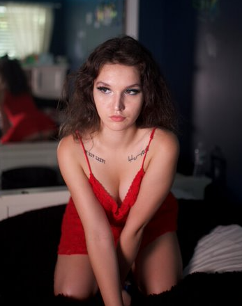 the only advantage you have over me is that u can kiss my ass and i can't ;( live