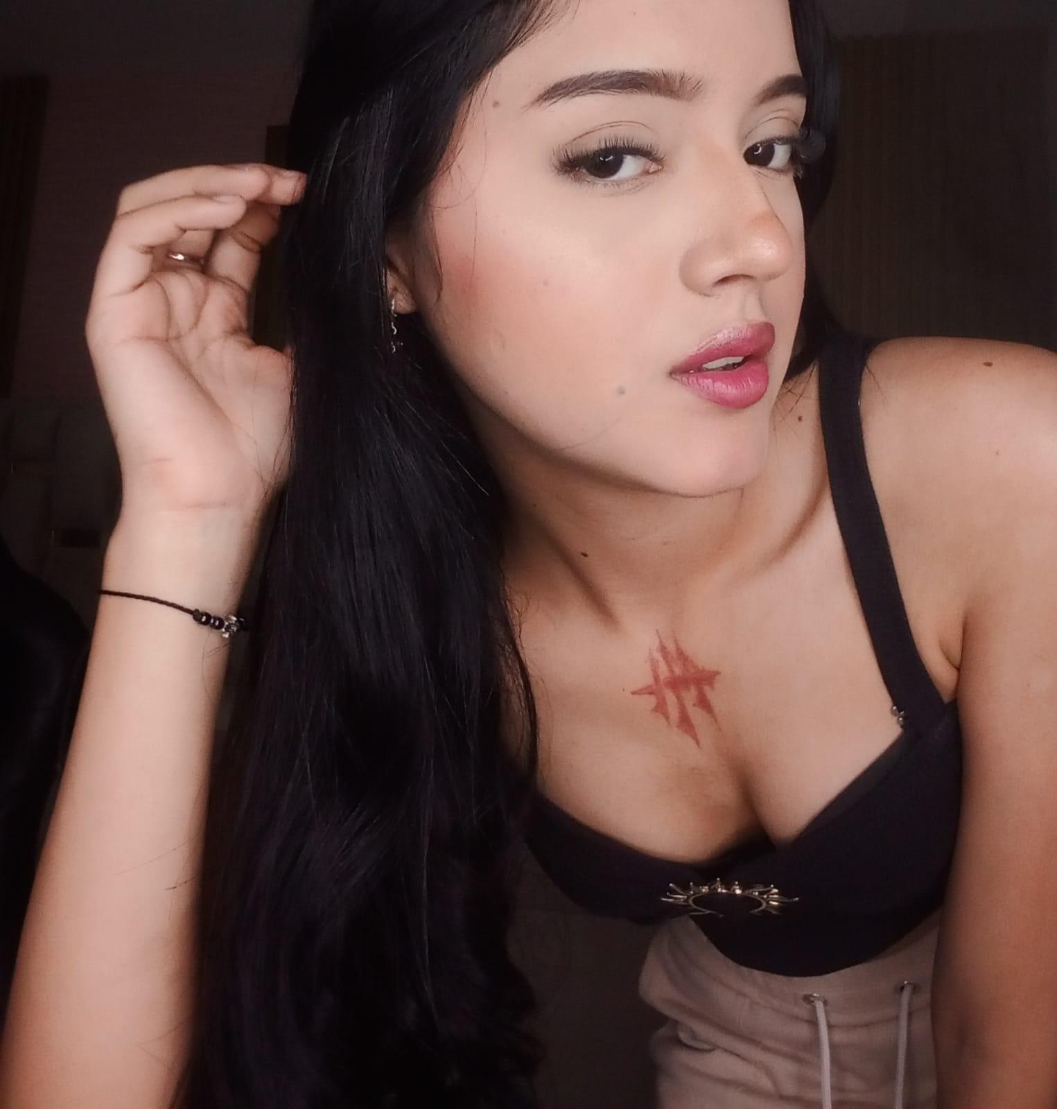 veronicaa s live