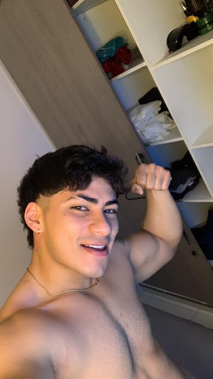michael huge live