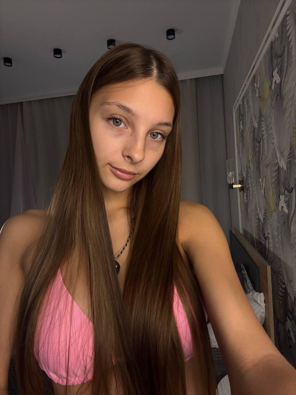 ava<3 live